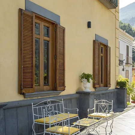 Di Natale Bed & Breakfast
