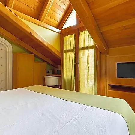 Bed & Breakfast Di Natale 4*